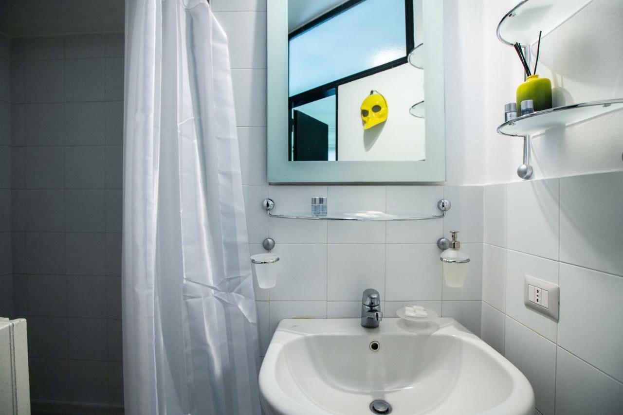 Apartment Santa Marta 6 ミラノ エクステリア 写真